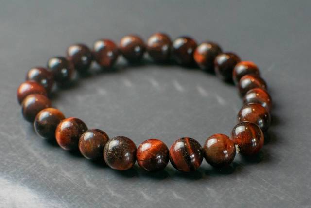 Bracelet en pierre d'Oeil de Taureau