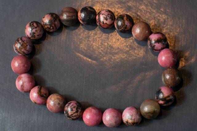 Bracelet en pierre de Rhodonite