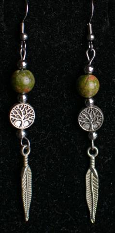 Unakite et plume